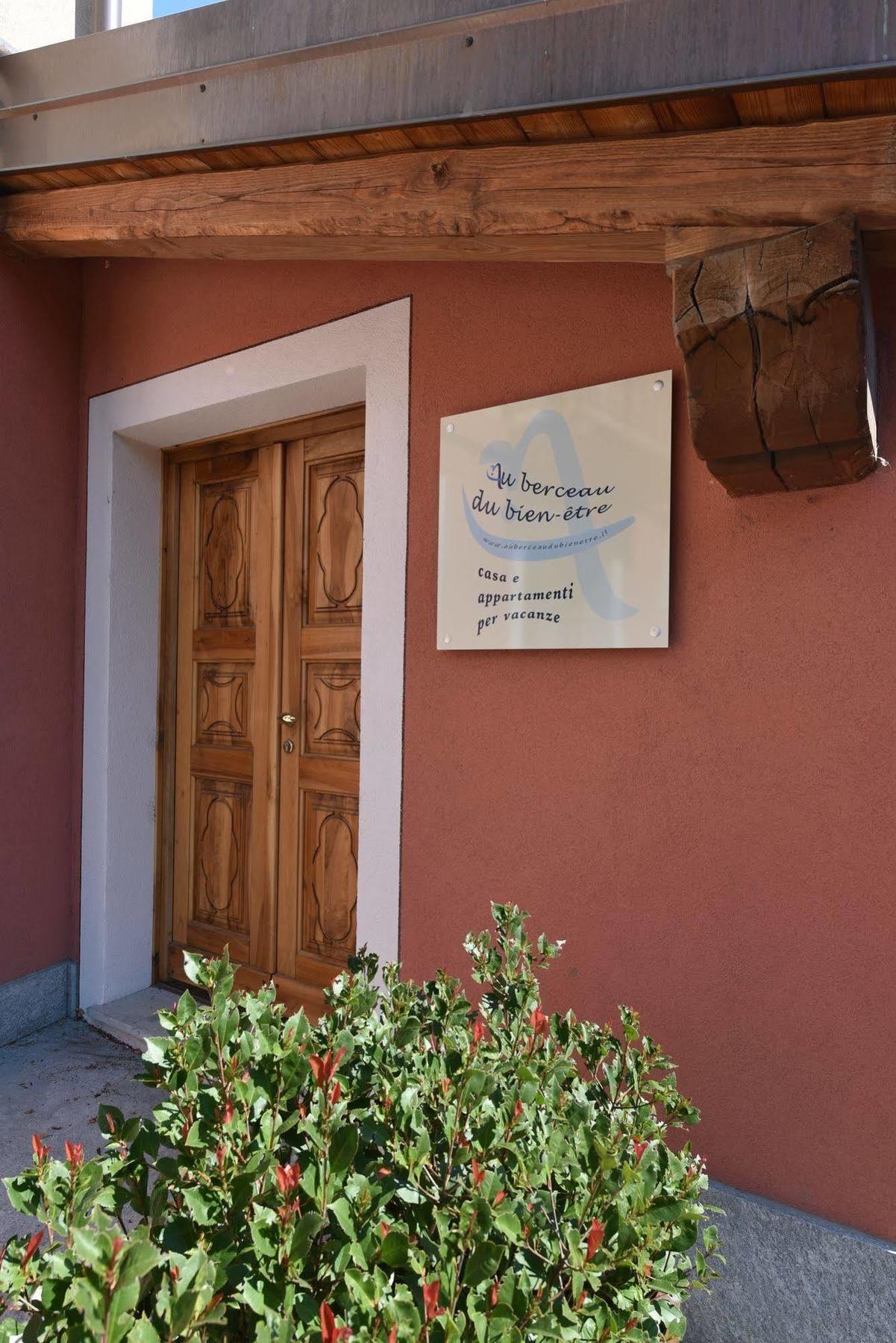 Vila Au Berceau Du Bien-Etre Chambave Exteriér fotografie