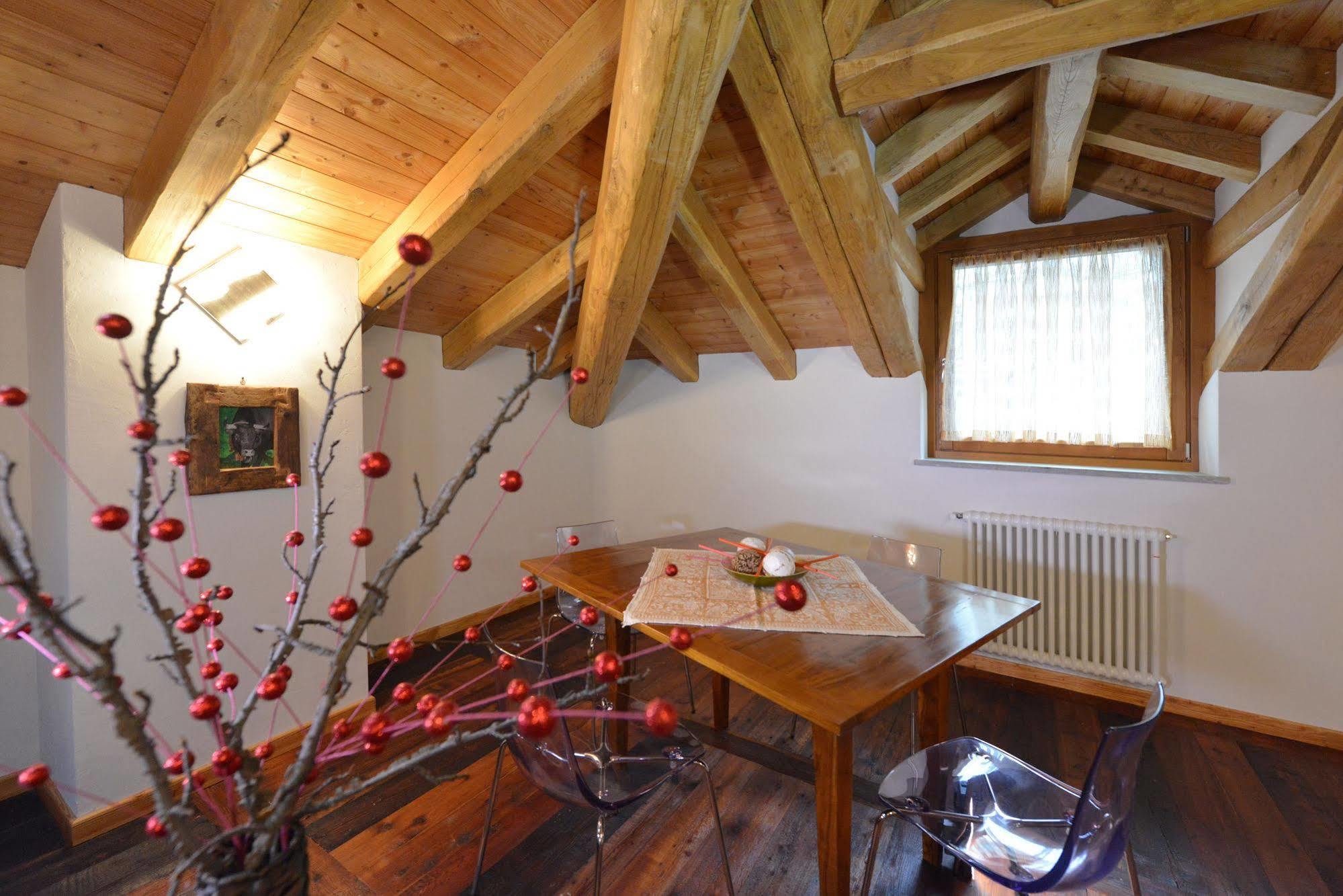 Vila Au Berceau Du Bien-Etre Chambave Exteriér fotografie